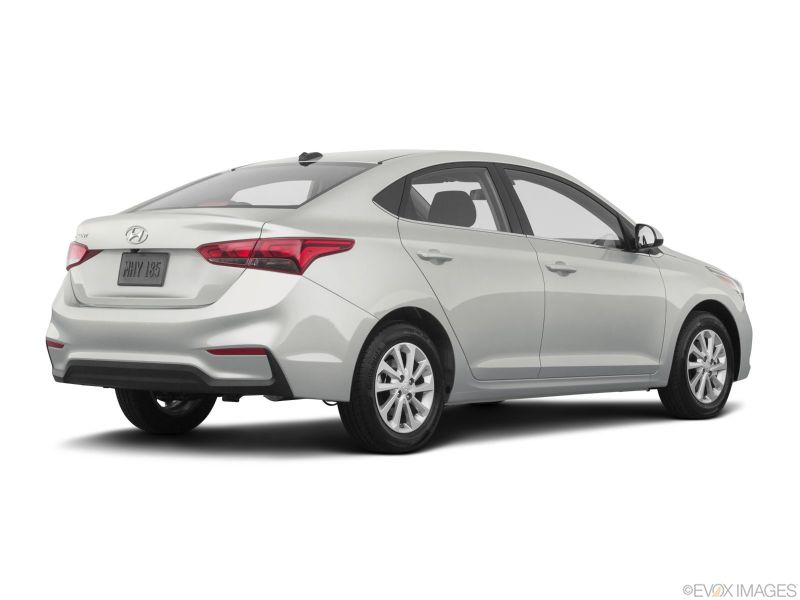 Hyundai Accent para aluguel