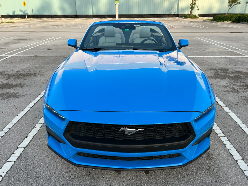 Ford Mustang aluguel do carro