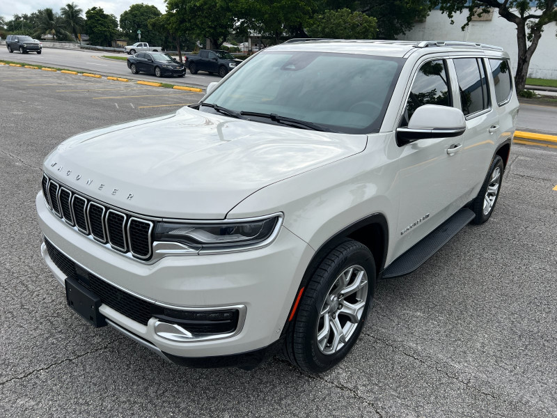 Jeep Wagoneer Series II rental