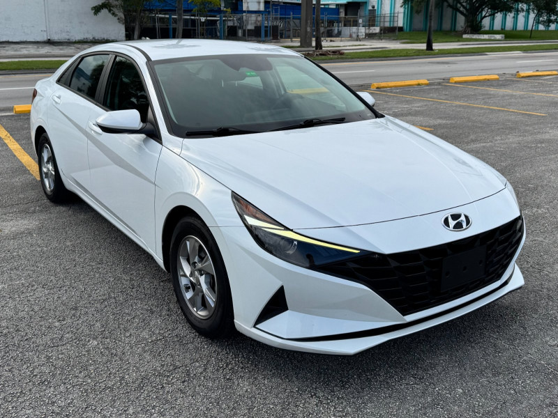 Hyundai Elantra rental