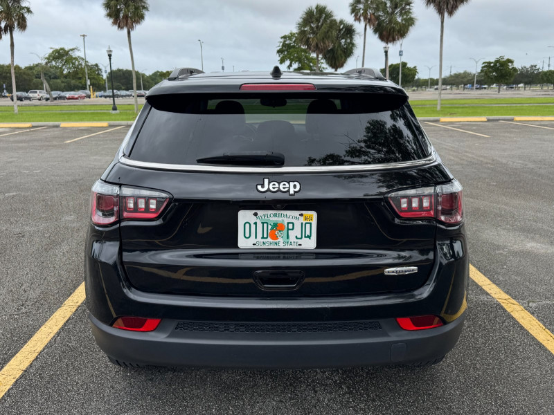 Jeep Compass pic #3771