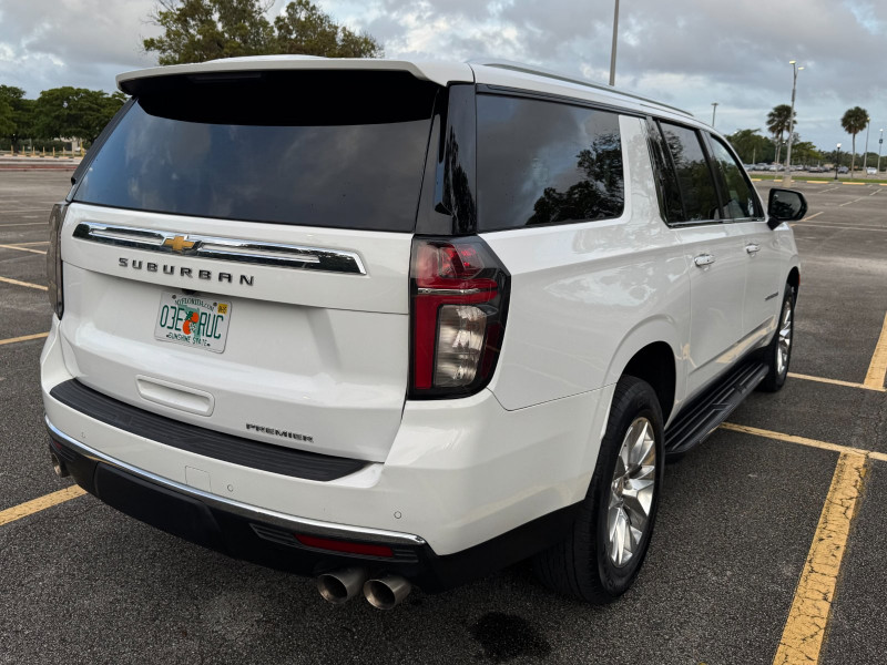 Chevrolet Suburban renta de auto