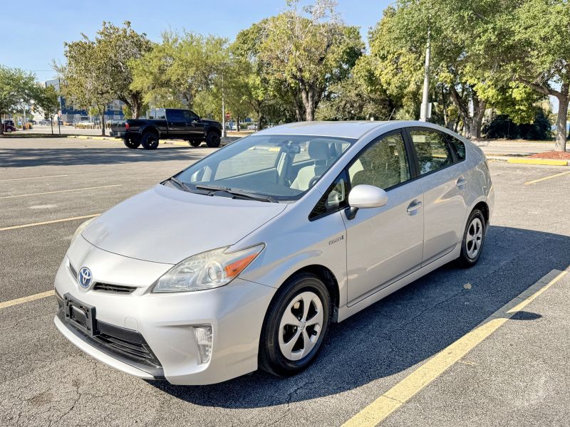 Toyota Prius Three Rental in Miami for $649 per Month – All Inclusive!