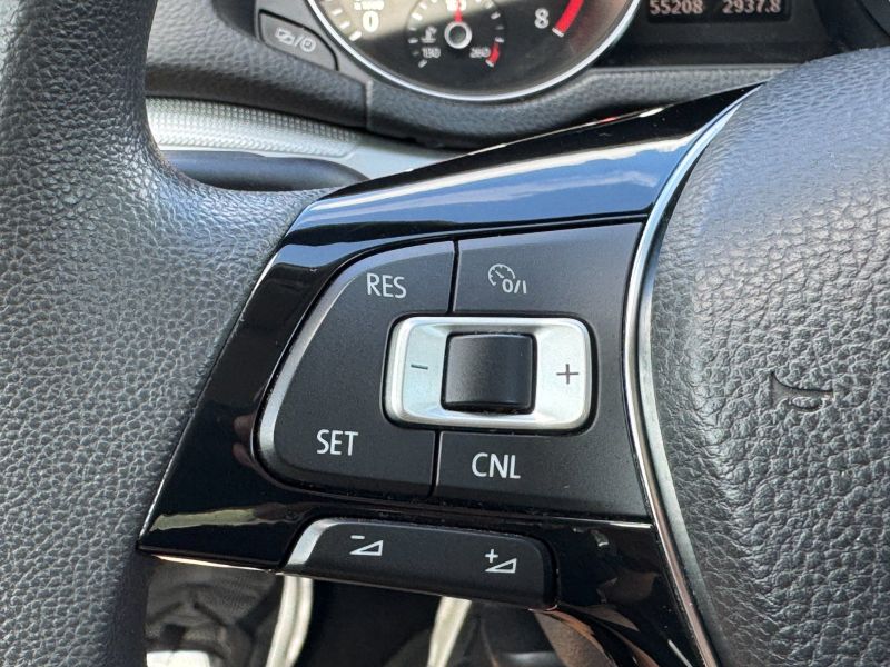 VW Passat pic #5254