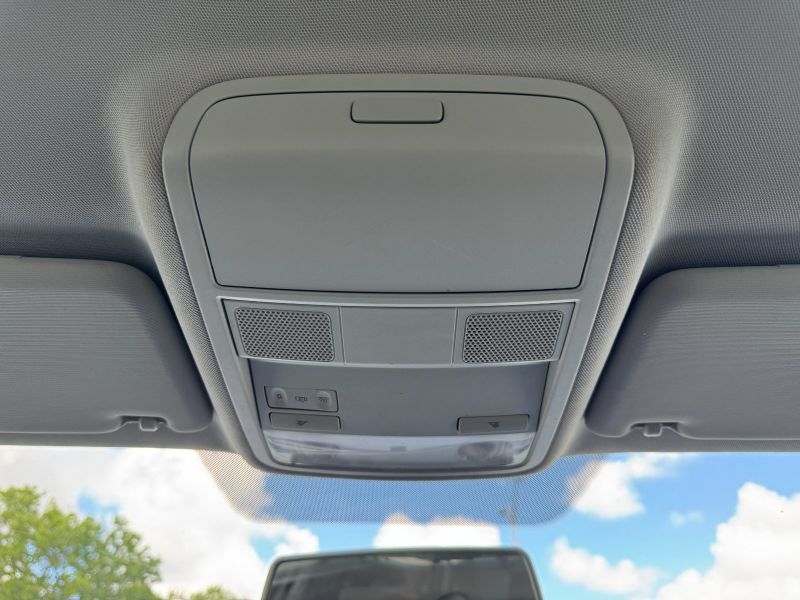 VW Passat pic #5260