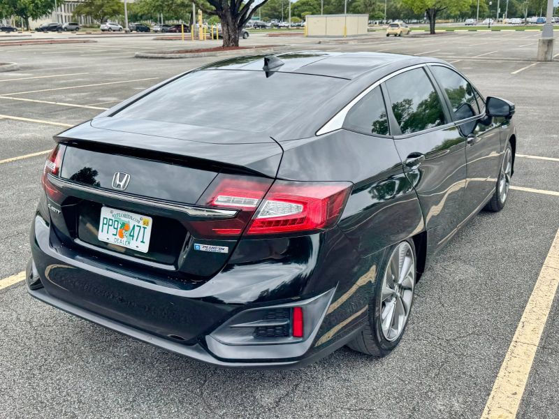 Honda Clarity Plug-In Hybrid kiralanabilir