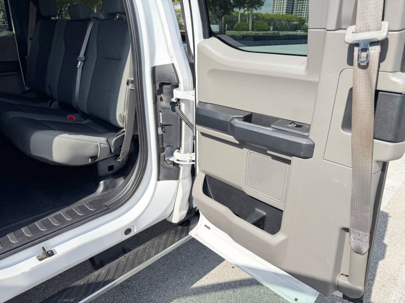 Ford F150 XL Ext Cab pic #5492