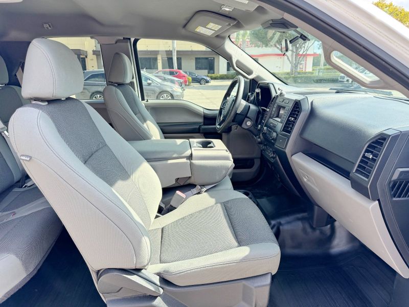 Ford F150 XL Ext Cab pic #5495