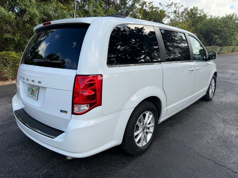 Dodge Grand Caravan para aluguel