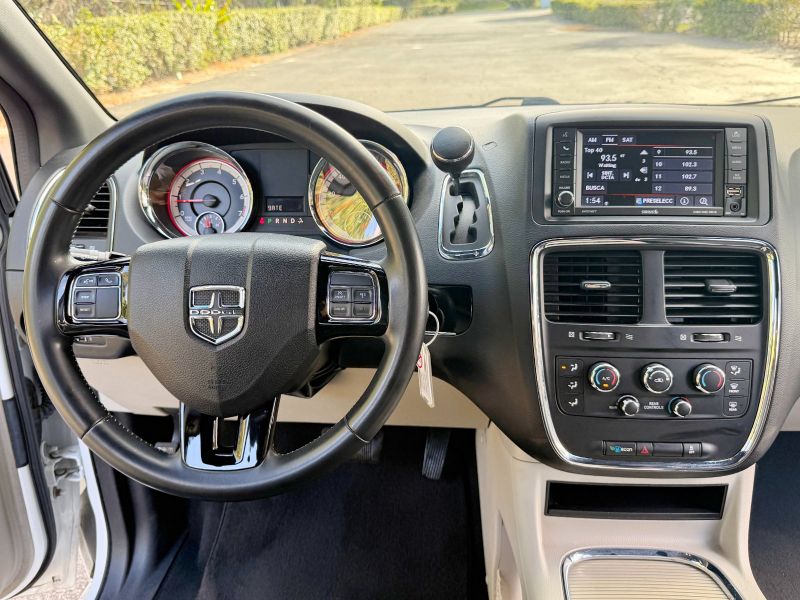 Dodge Grand Caravan pic #5540