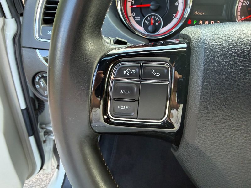 Dodge Grand Caravan pic #5542