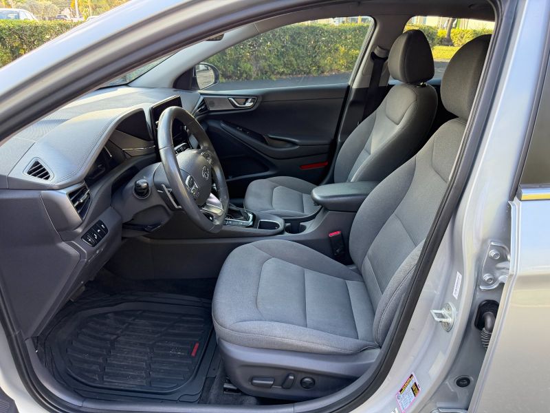 Hyundai Ioniq Hybrid  pic #5606