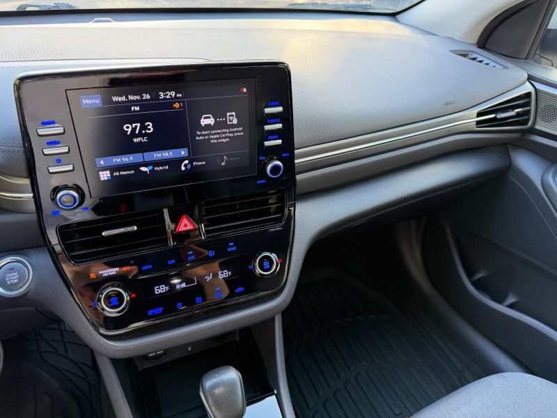 Hyundai Ioniq Hybrid  pic #5621