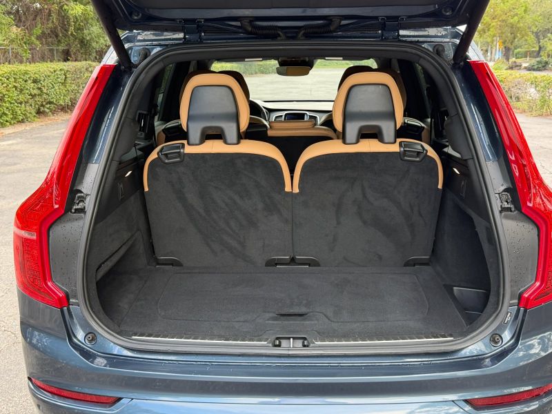 Volvo XC90 kiralanabilir