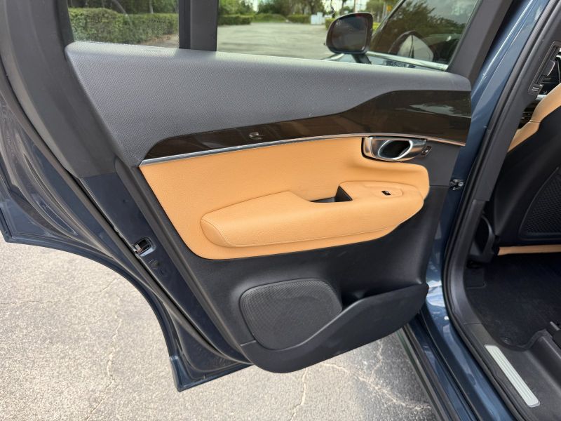 Volvo XC90 pic #5639