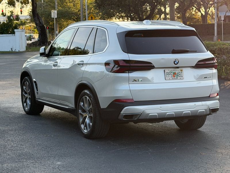 BMW X5 жалдауға беріледі