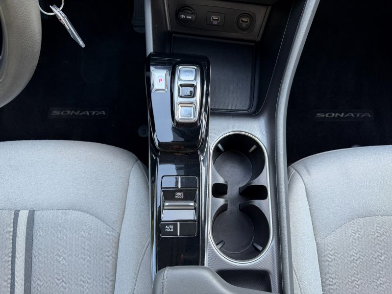 Hyundai Sonata pic #5784