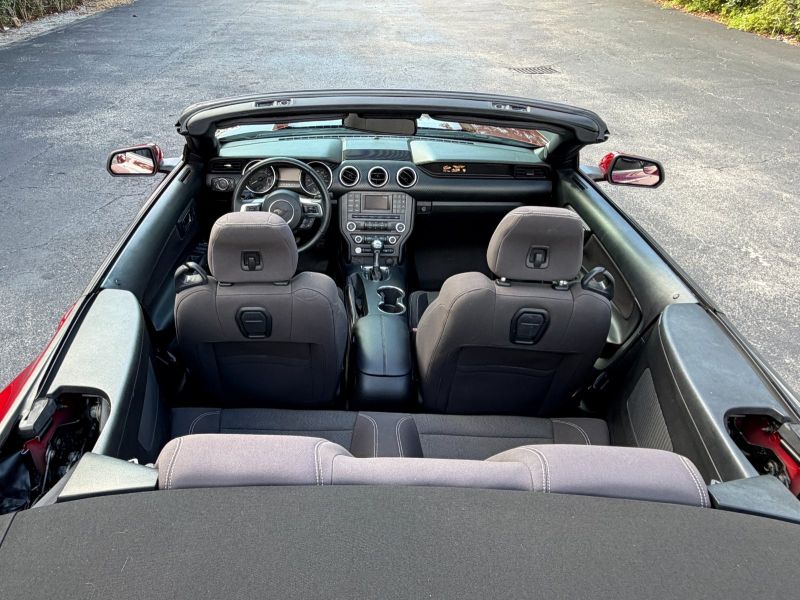 Ford Mustang pic #5803