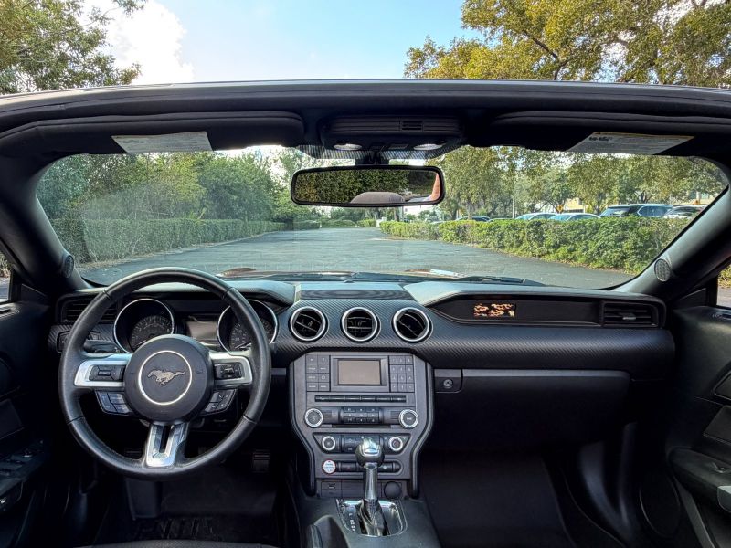 Ford Mustang pic #5805