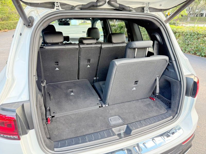 Mercedes-Benz GLB 250 pic #5856