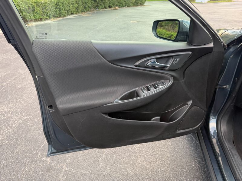 Chevrolet Malibu pic #5954