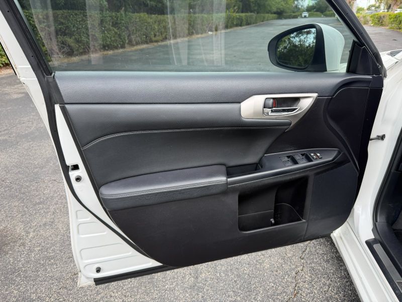 Lexus CT200 Hybrid pic #6172