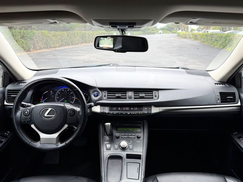 Lexus CT200 Hybrid pic #6180
