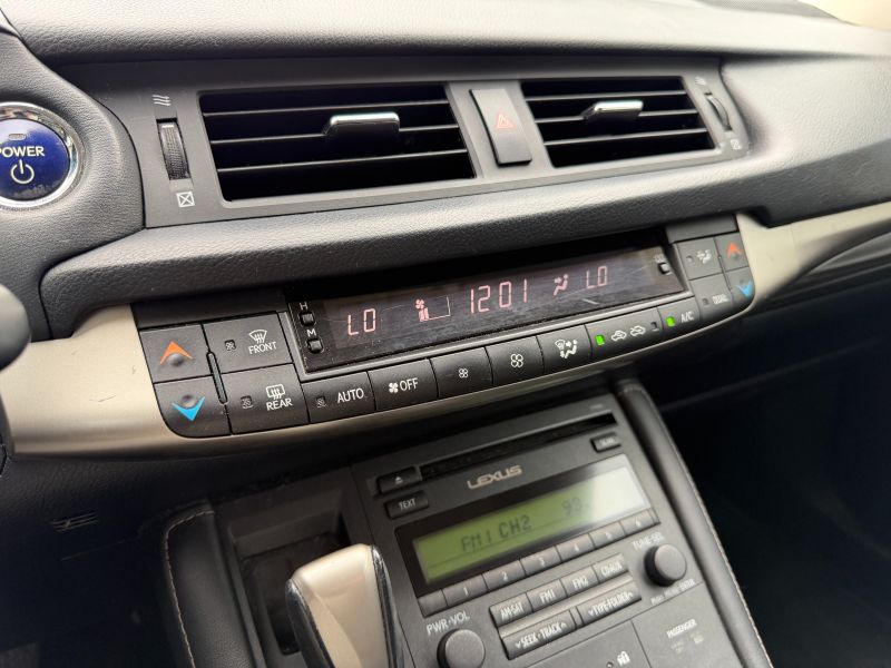 Lexus CT200 Hybrid pic #6188