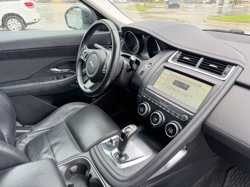 Jaguar E-Pace S pic #6454
