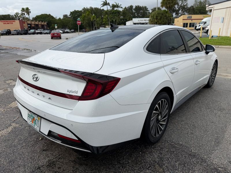 Hyundai Sonata Hybrid for rent