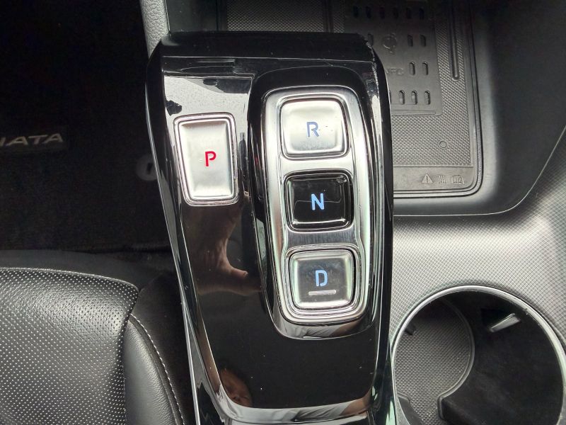 Hyundai Sonata Hybrid pic #6525