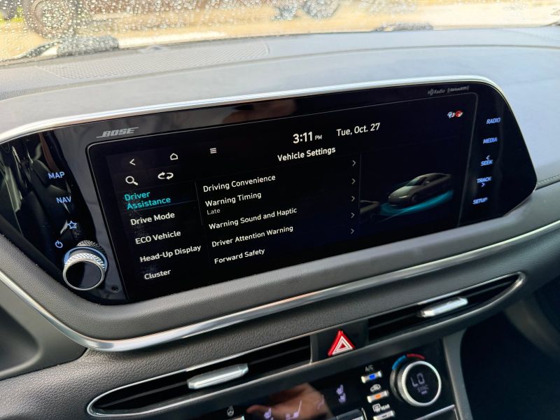 Hyundai Sonata Hybrid pic #6537