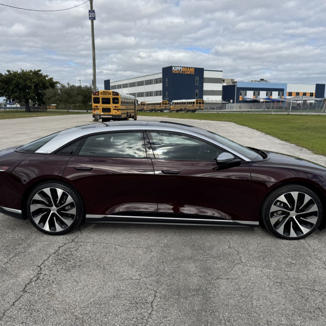 lucid mieten miami flughafen