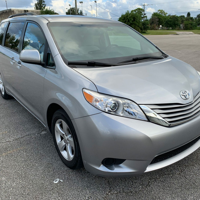 toyota hire Miami